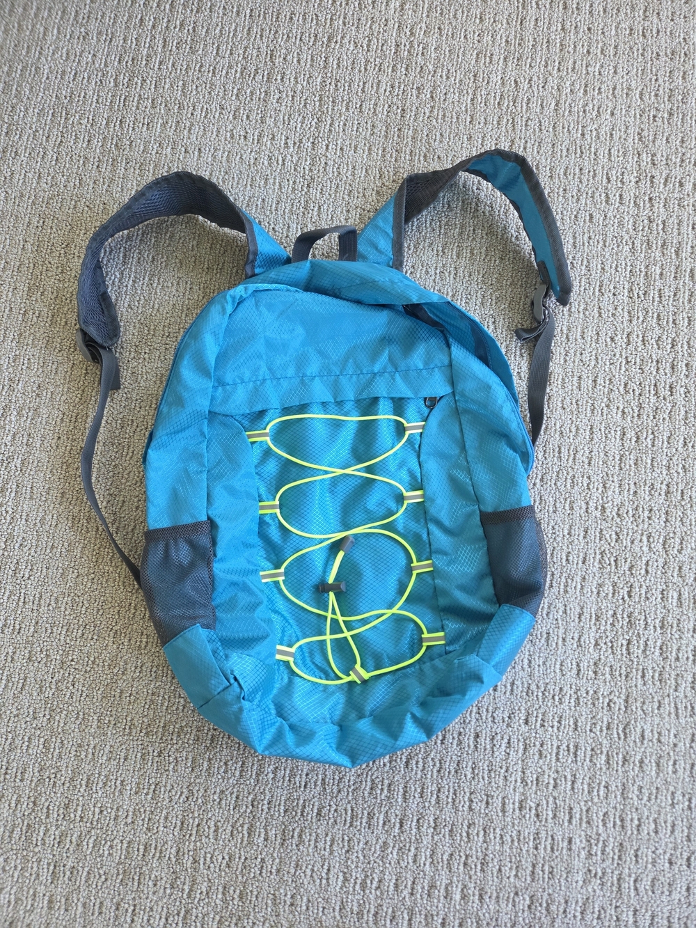 Kids Teal Backpack with Neon Lime Bungee Cord